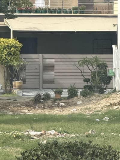 10 MARLA BUILDER LOCATION PLOT AVAILABLE FOR SALE IN CANAL GARDEN NEAR BAHRIA TOWN LAHORE