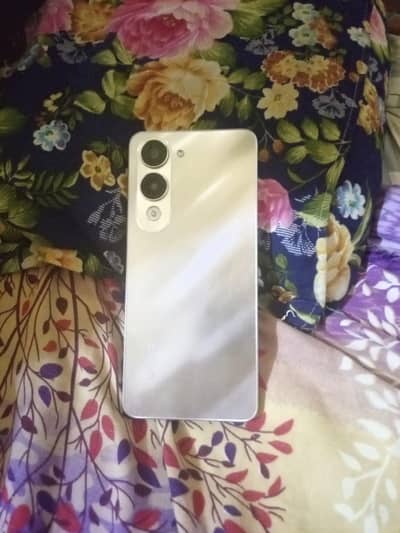 vivo y04 is a budget friendly 4G Smart phone