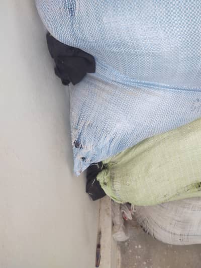 bike ka kapra hai KG . Mai