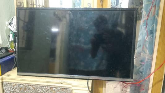 haier 32 inch led perfect condition