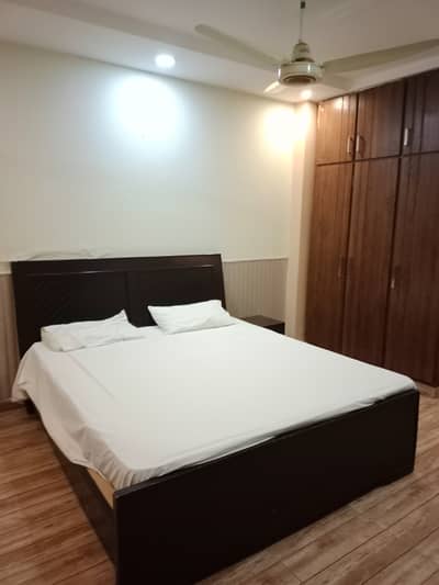 Furnished 2bed Appartment for rent in bahria town phase 2