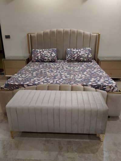 Luxury Modern Bed Set with Side Tables – Brand New Condition
