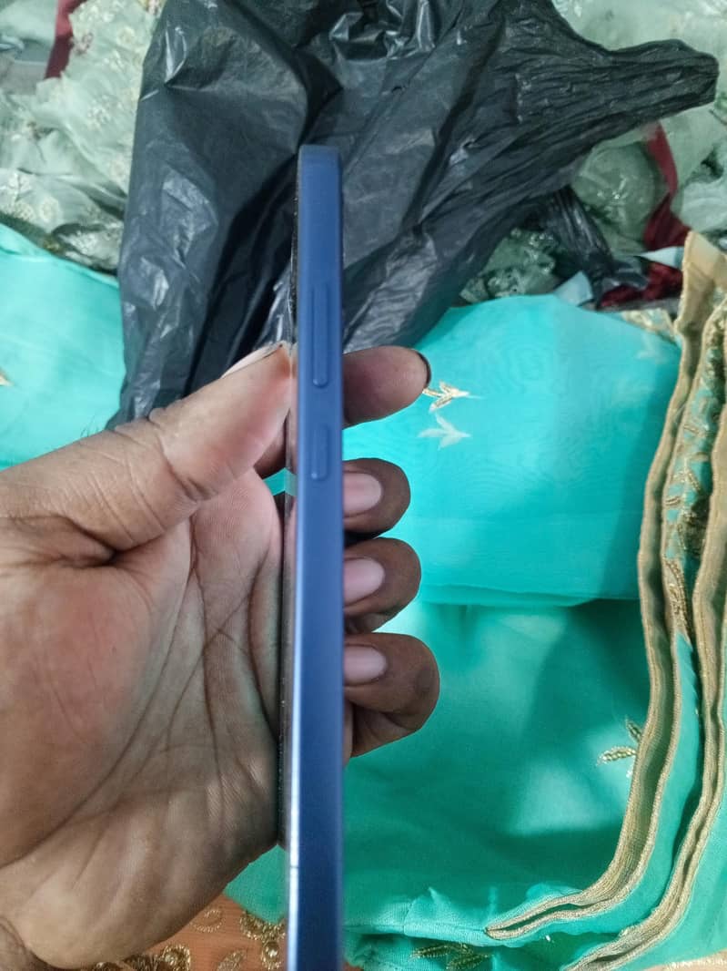 oppo A6 pro 3