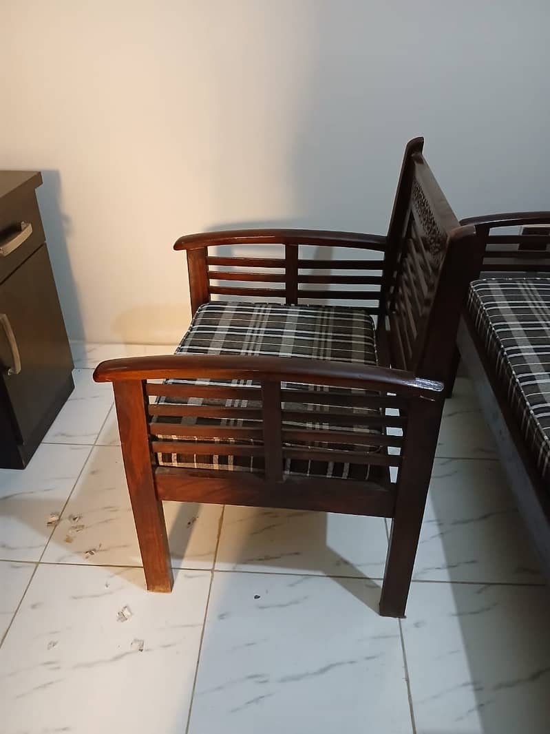 Sofa set with Centre table 1