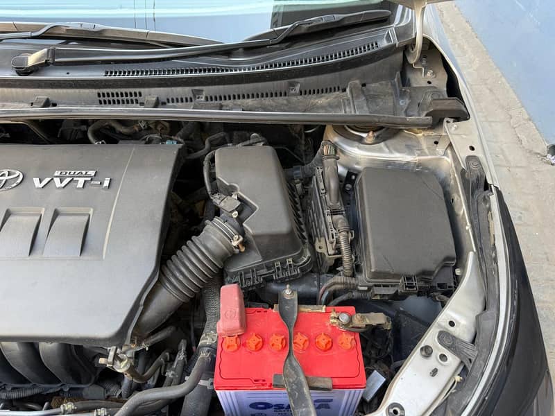 Altis 1.6 Automatic 10