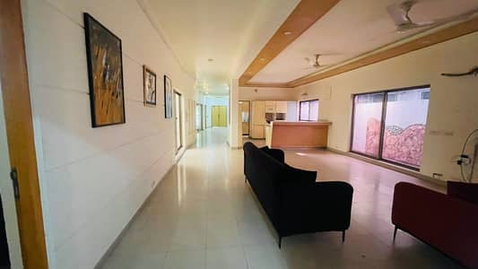 01 KANAL TILE FLOOR HOUSE FOR FAMILIES+ OFFICE USE FOR RENT IN JOHAR TOWN LAHORE