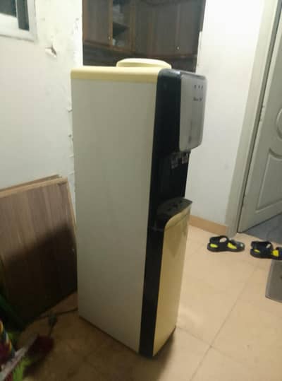 urgent sale water dispenser no fridge