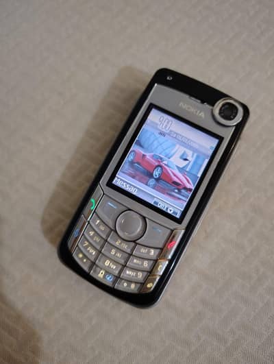 Nokia 6680 Original, Genuinely like new condition, Keypad mobile phone