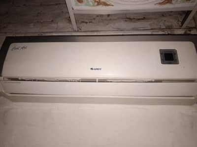 Gree AC 1. ton sell now Kum price me