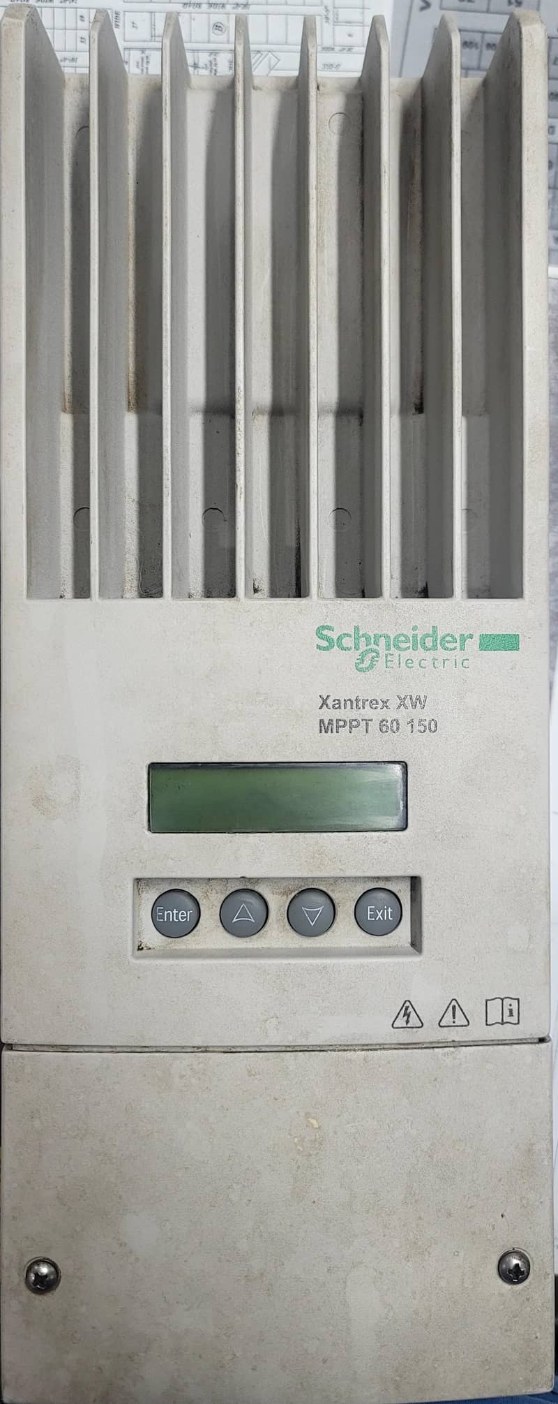 schenider charge controller 0