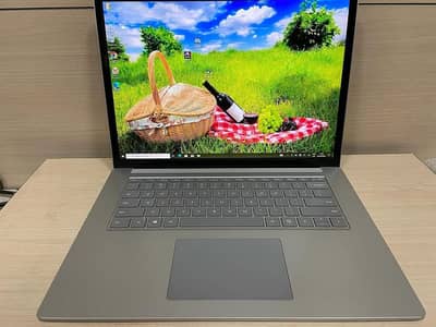 Surface Laptop 4 15" i7 11th 16gb ram 512gb nvme little hair line