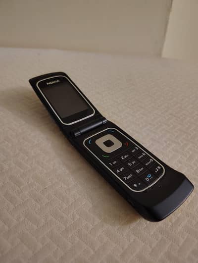 8Nokia 6555 Flip Original, Made in Hungary, Keypad mobile phone