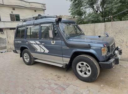 Mitsubishi pajero 5 door