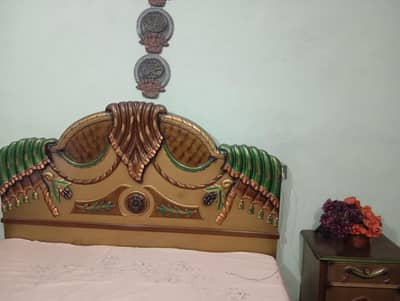 solid wood bedset side tables & dressing table