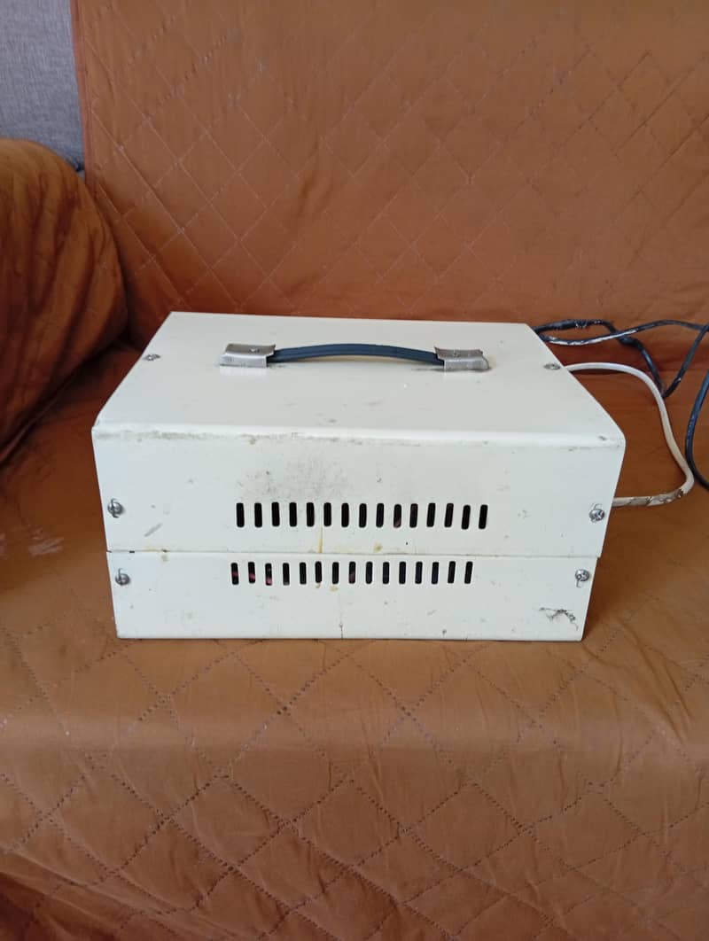 Automatic voltage stabilizer,(Arham electronics) 1