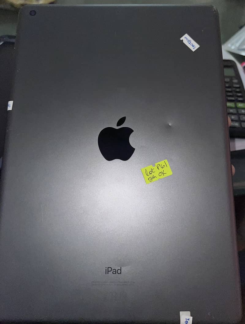 iPad 8th generation 32gb 0