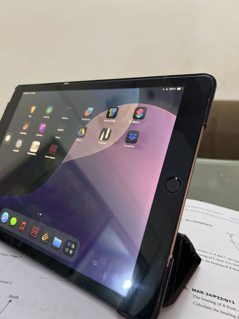 iPad 8th generation 32gb 3