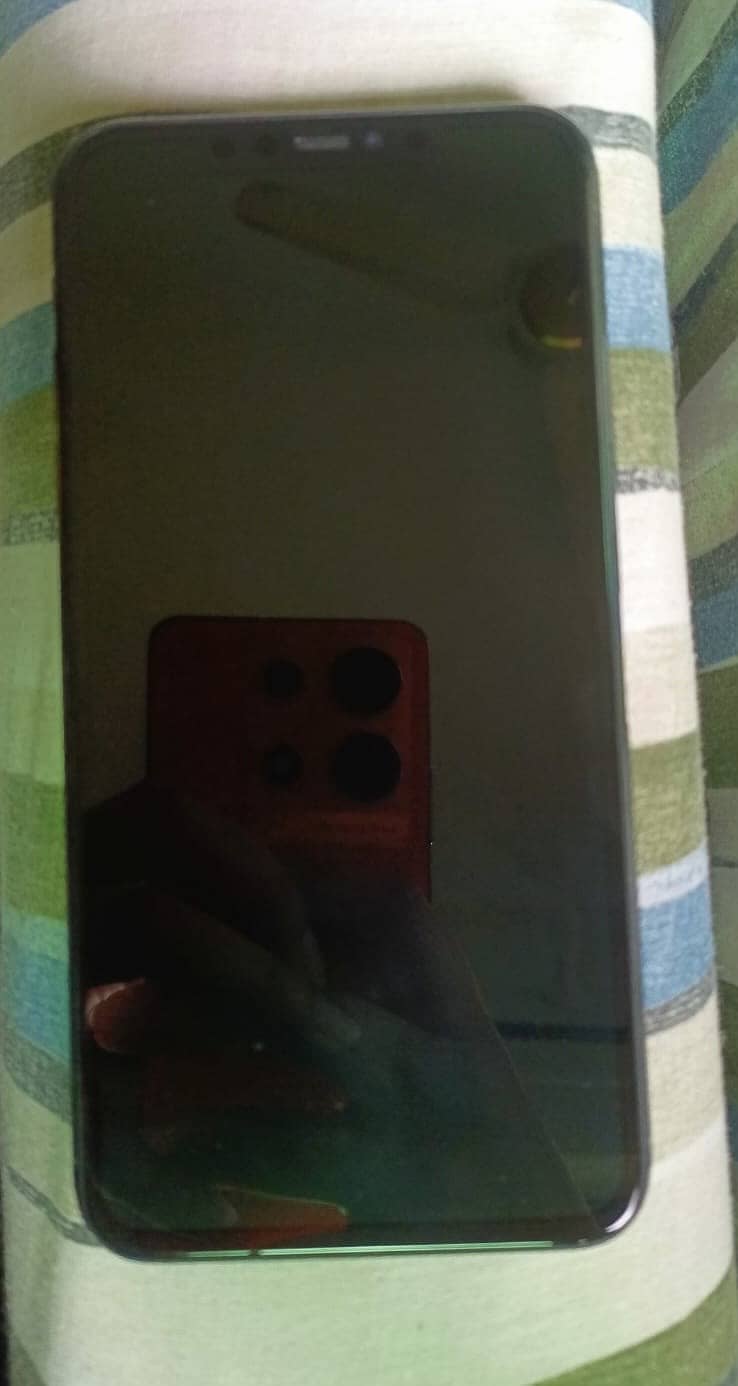 Apple iPhone 11 Pro Max 1