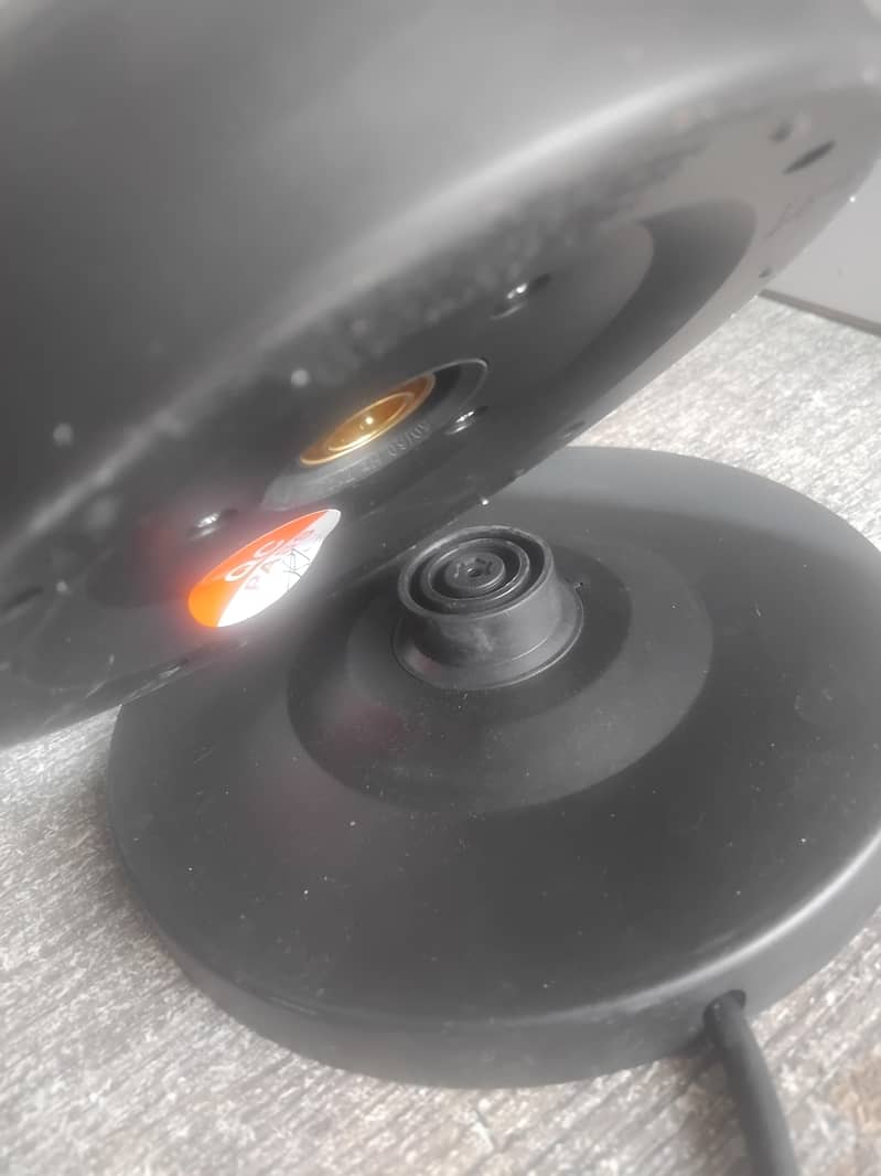 Electric kettle 7