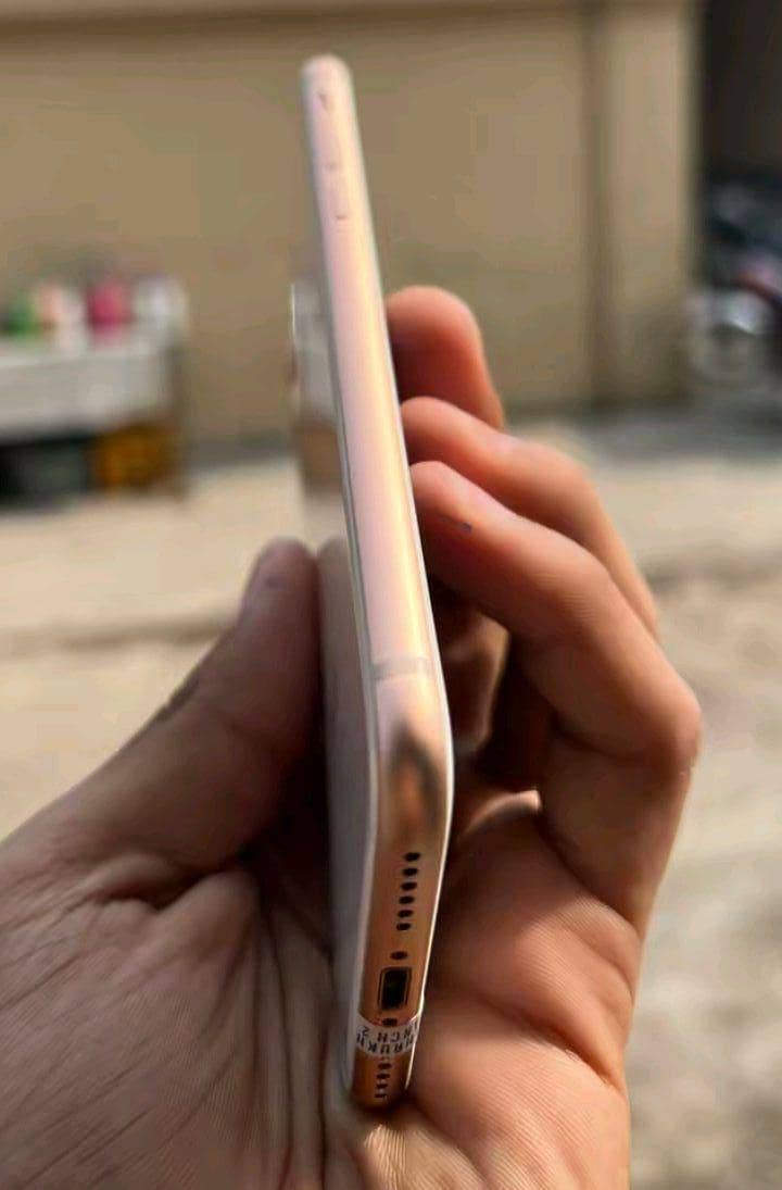 iphone 8 3