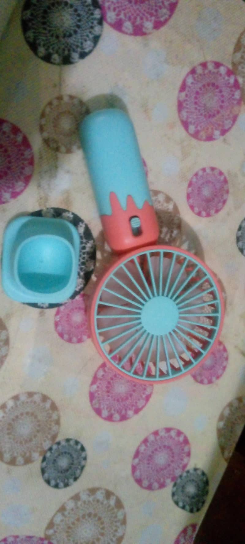 Mini fan 0