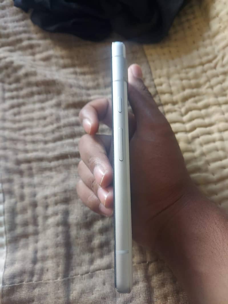 Google Pixel 7a 1