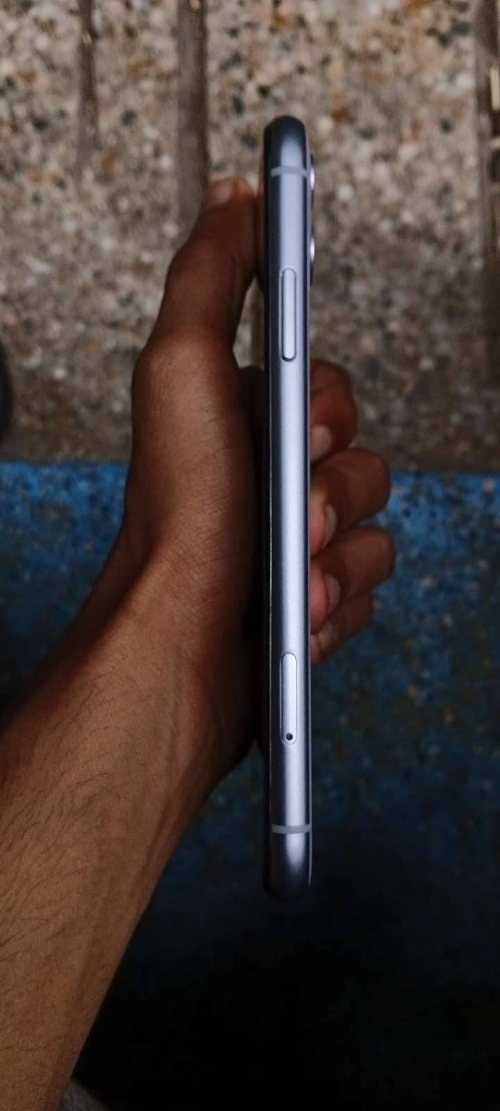 iPhone 11 2