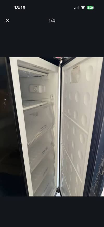 Freezer vertical PEL company