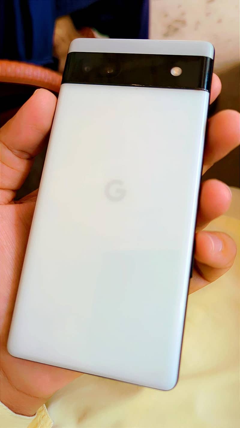 Google Pixel 6a 1