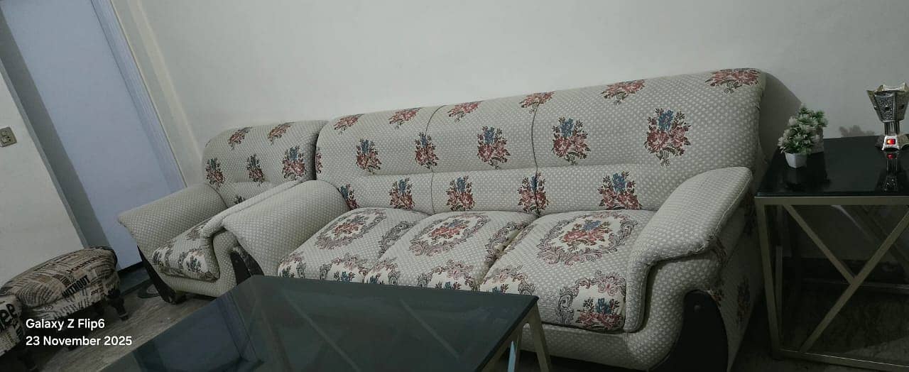 SOFA 7 SEATER 2