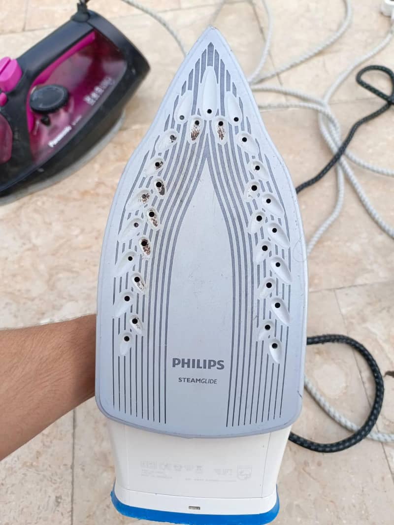 PHILIPS iron 4