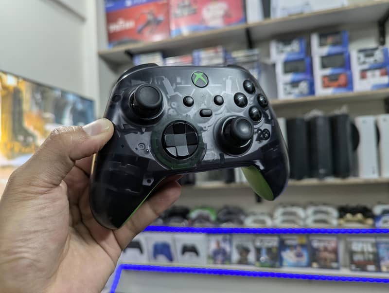 Xbox original controllers - Gaming Consoles - 1113396991