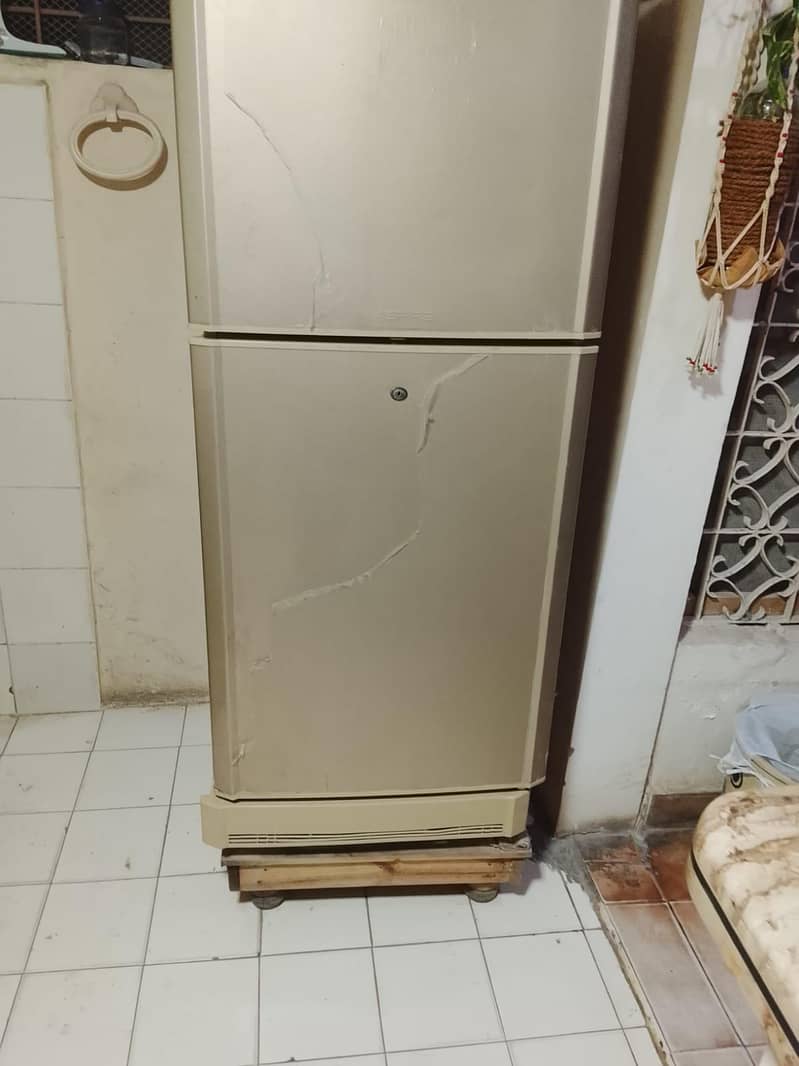 Refrigerator 4