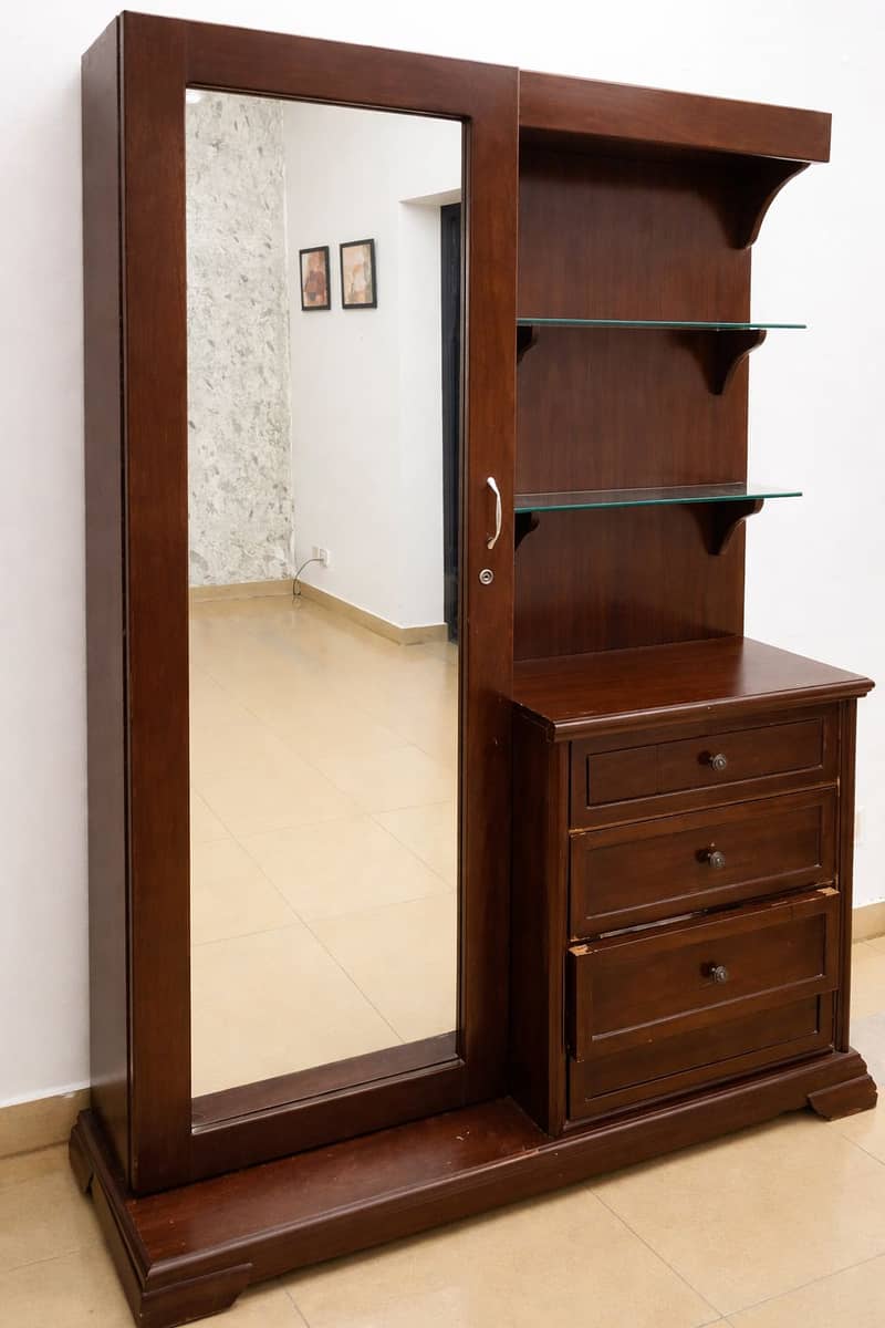 dressing table 0