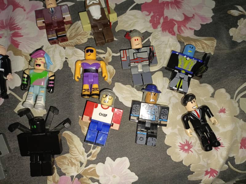 Roblox figures 3