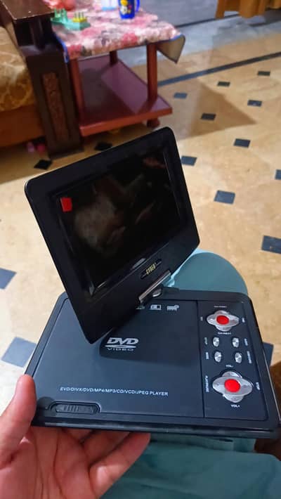 Portable Dvd Player/TV/Radio/Gaming