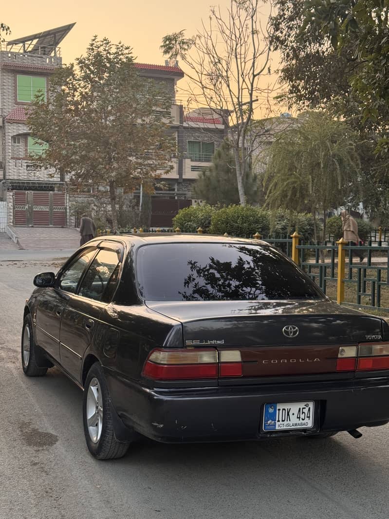 Corolla XE 2