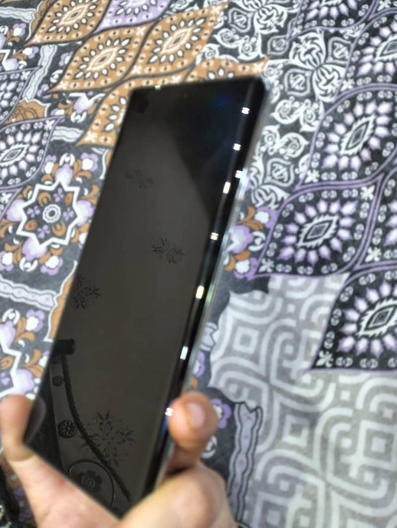 Tecno camon 40 pro 2