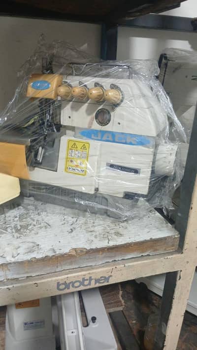 WE DEAL IN ALL TYPE OF OVERLOCK MACHINES