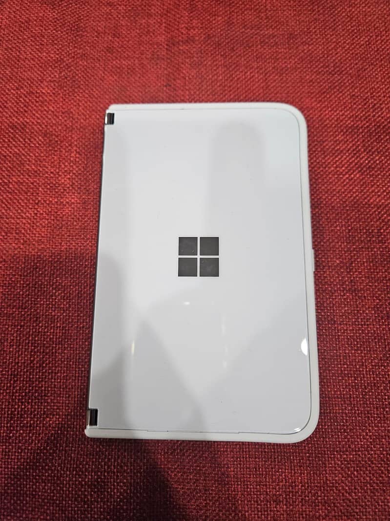 Microsoft Surface Duo 3