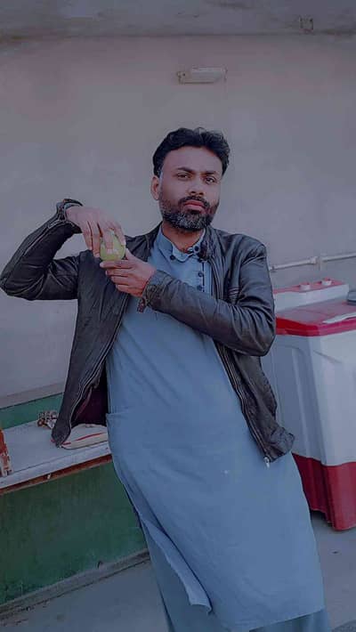 Zeeshan 