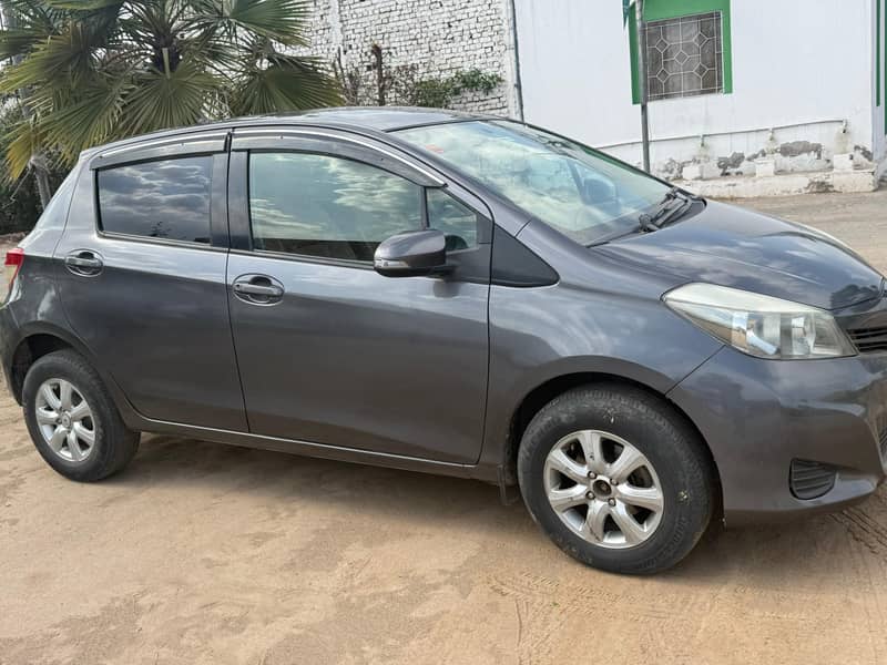 2013/2016 vitz 3