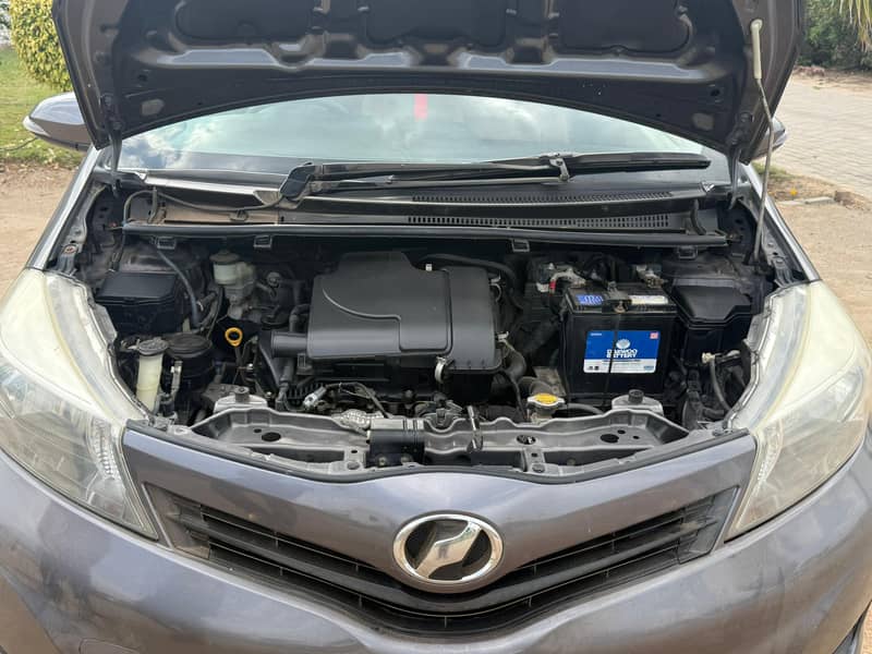 2013/2016 vitz 10