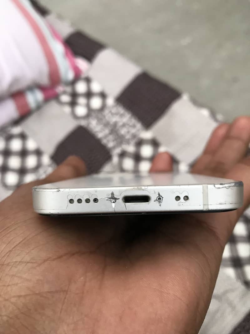 iPhone 12 mini 1