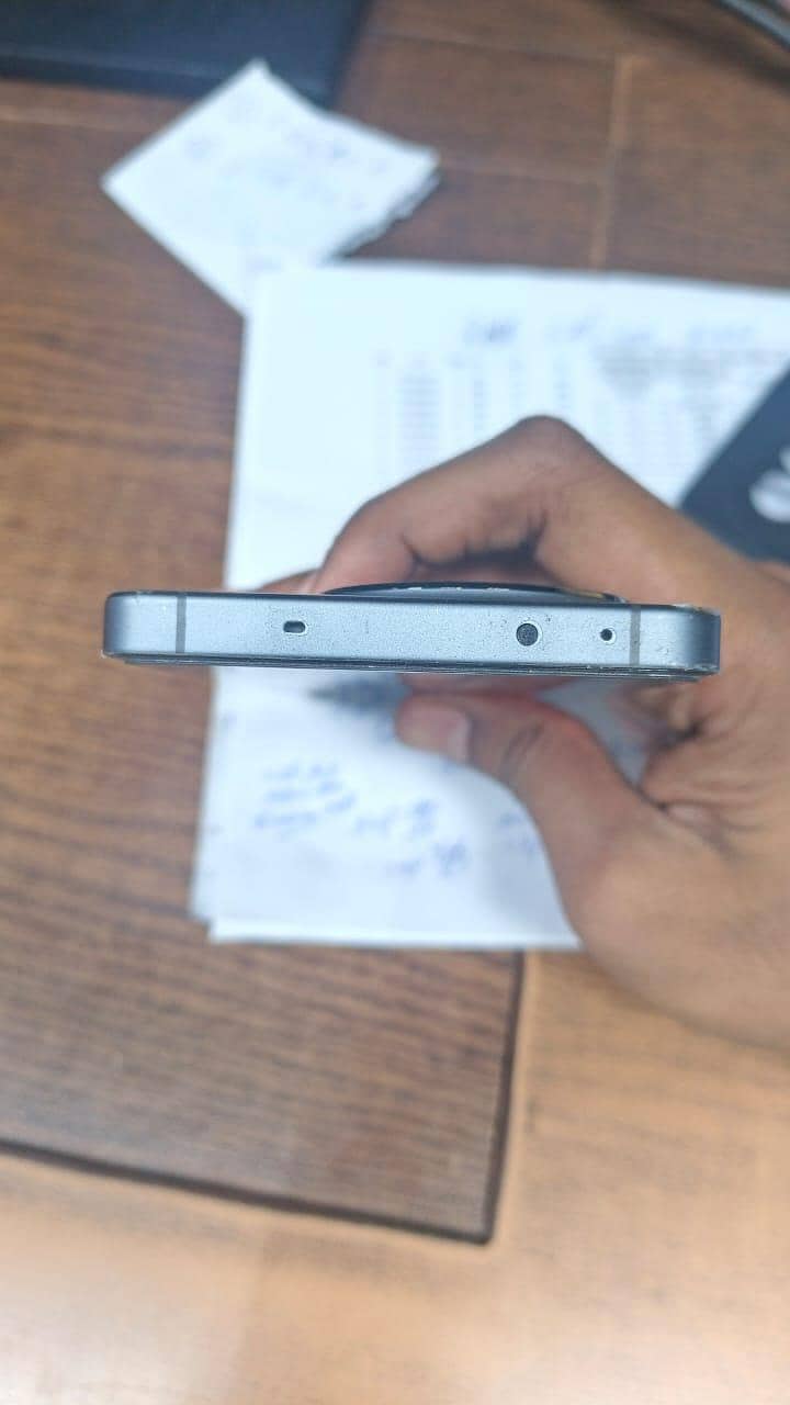 Oneplus ace 5 1