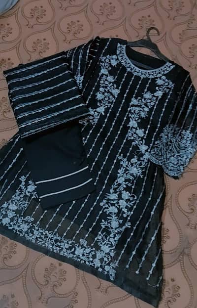 Embroiderd dress for girl