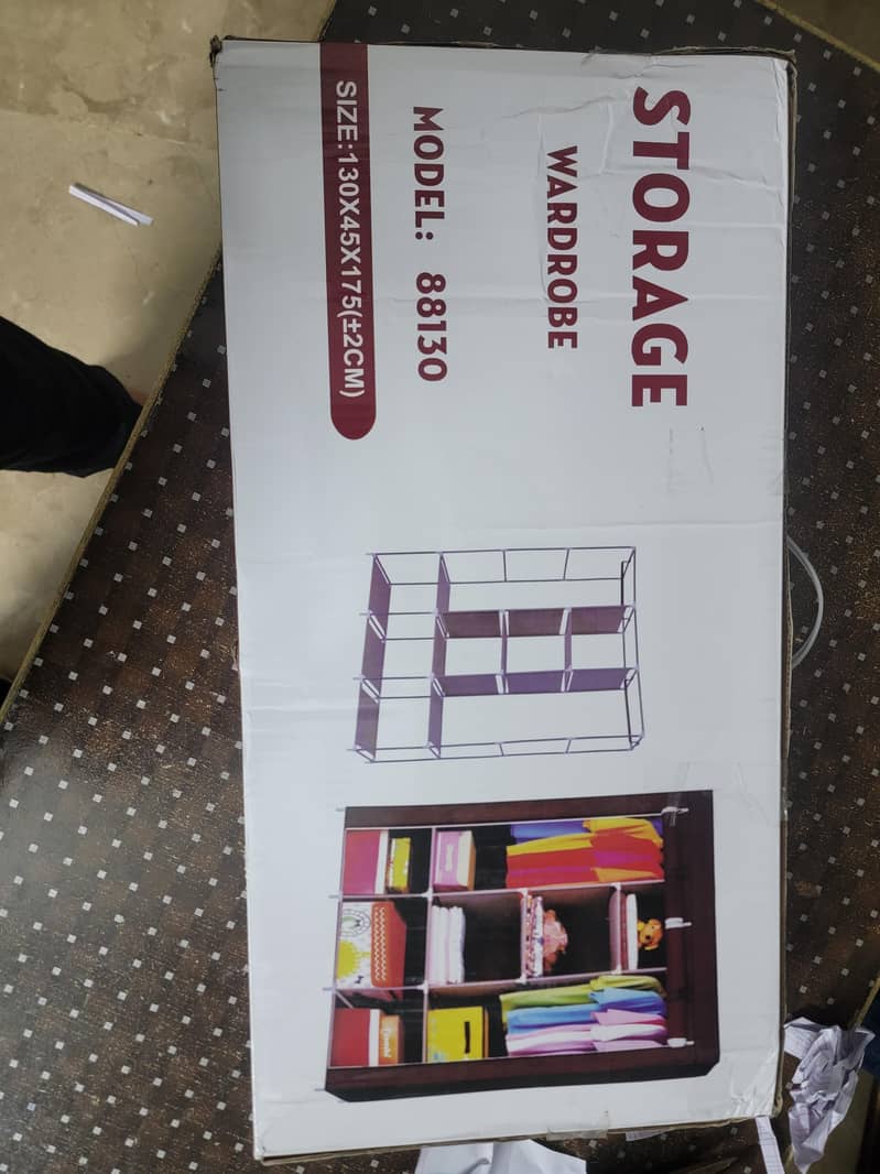 Foldable wardrobe 0