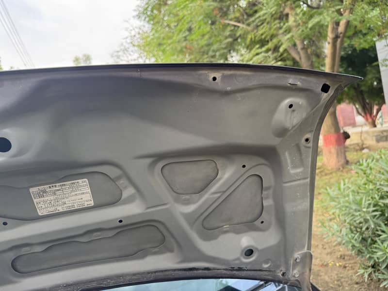 Daihatsu move conte basic variant 1