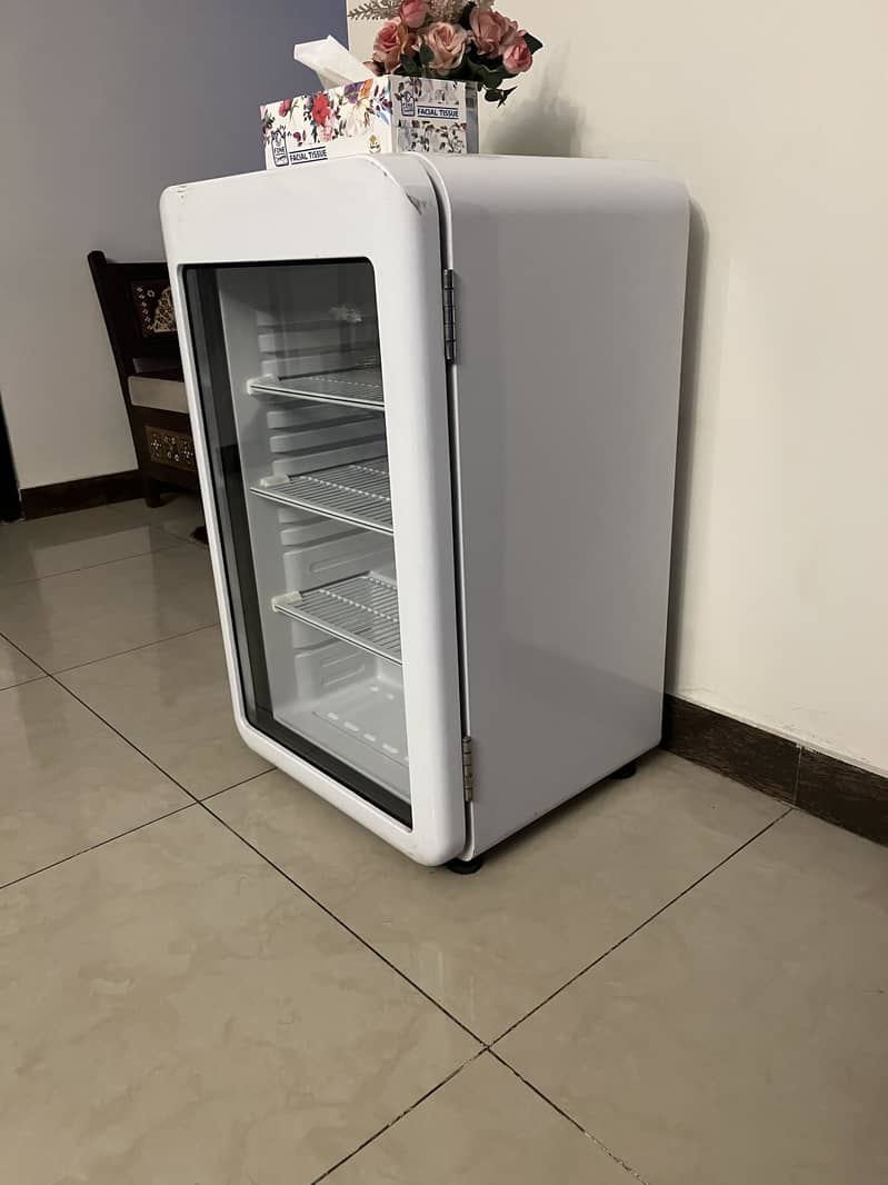 Mini Fridge 3