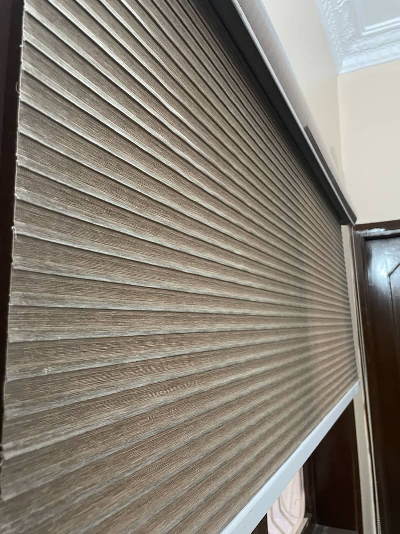 two brown blinds 9